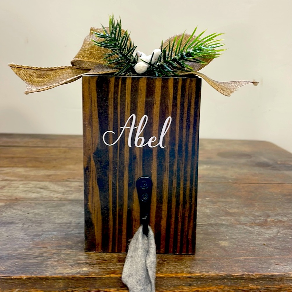 Personalized stocking holders